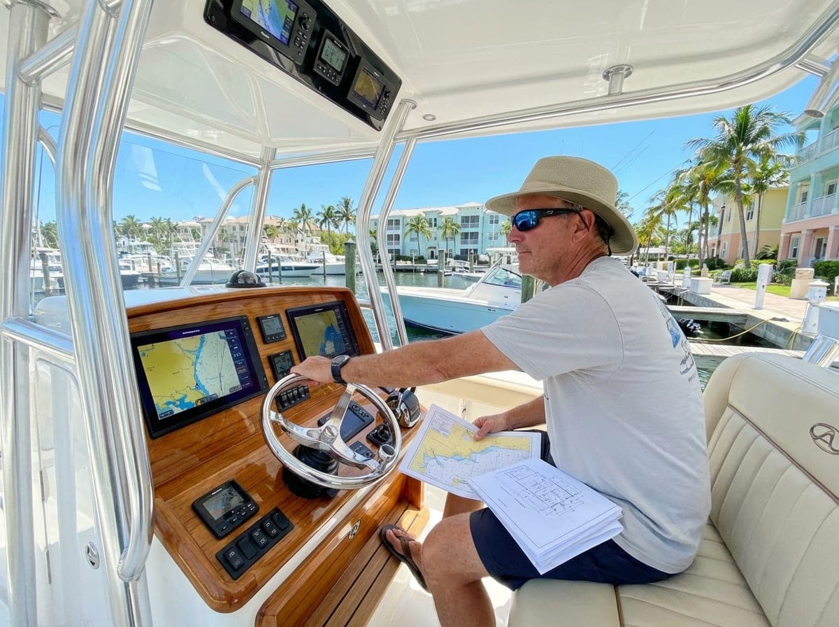 What to Expect During a Marine Survey article image